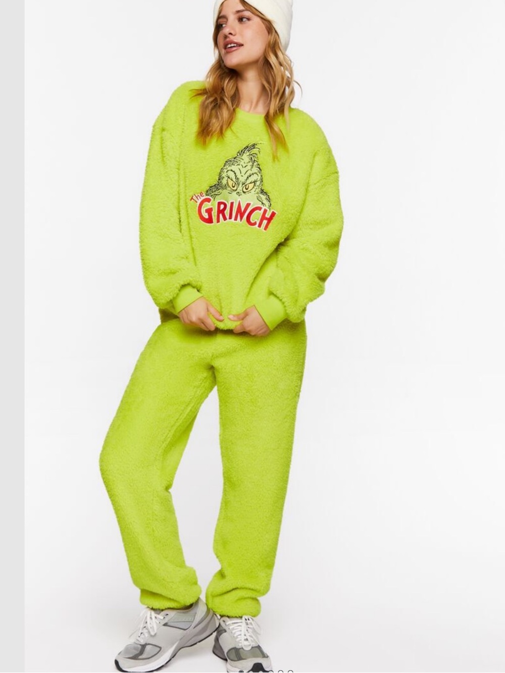 Forever 21 The Grinch Fuzzy Pajama Set